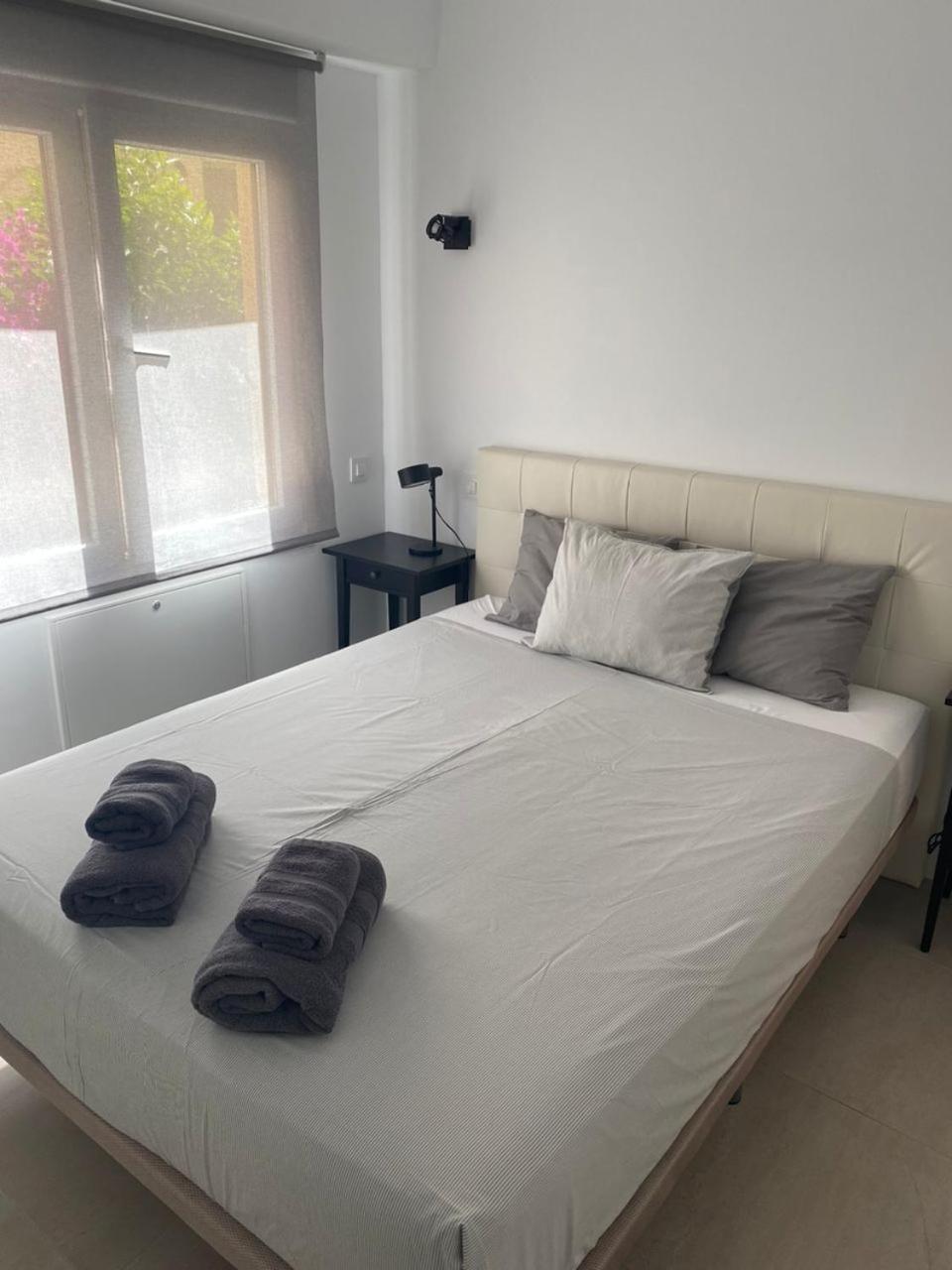 Appartamento Apartamento En Toledo Bagu Esterno foto