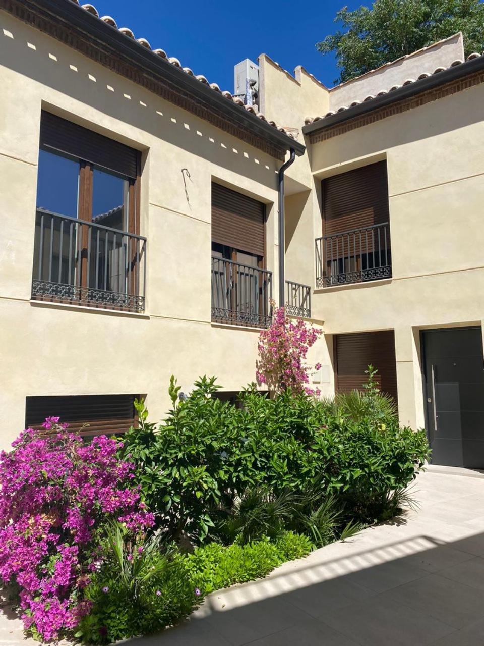 Appartamento Apartamento En Toledo Bagu Esterno foto